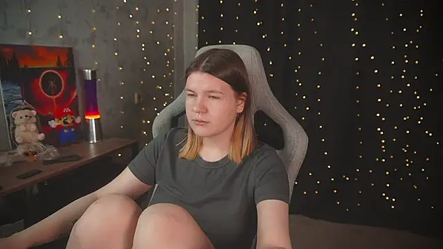 Snapshot of cuteamberlyyy chatting on October 2025 03:07:02 AM cuteamberlyyy online show from October 2025 03:07:02 AM