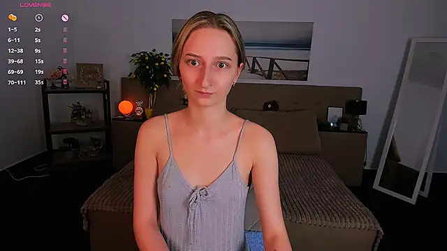 Snapshot of _Ri_na_ chatting on January 2025 12:44:02 PM Ri na online show from January 2025 12:44:02 PM