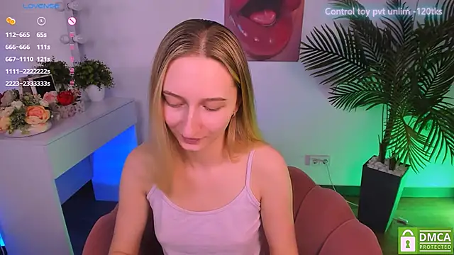 Snapshot of _Ri_na_ chatting on February 2025 12:57:02 PM Ri na online show from February 2025 12:57:02 PM