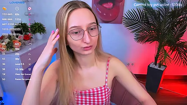 Snapshot of _Ri_na_ chatting on February 2025 06:37:02 AM Ri na online show from February 2025 06:37:02 AM