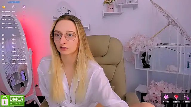 Snapshot of _Ri_na_ chatting on March 2025 12:37:02 PM Ri na online show from March 2025 12:37:02 PM