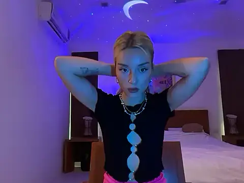 Snapshot of SirenaBelle chatting on October 2025 09:42:01 AM SirenaBelle online show from October 2025 09:42:01 AM