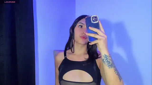 Snapshot of Camila_Coxx chatting on February 2025 05:16:01 AM Camila Coxx online show from February 2025 05:16:01 AM