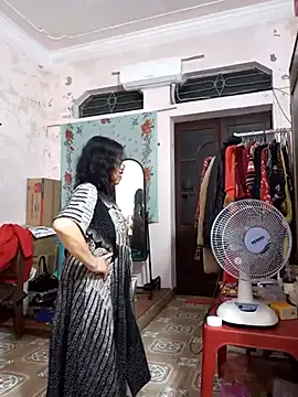 Hotestlove online show from March 2025 01:51:01 PM