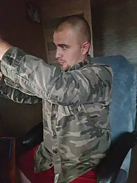 Snapshot of Foxyshaved chatting on September 2025 04:39:02 AM Foxyshaved online show from September 2025 04:39:02 AM