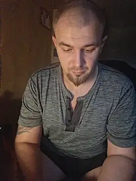 Snapshot of Foxyshaved chatting on October 2025 04:54:01 AM Foxyshaved online show from October 2025 04:54:01 AM