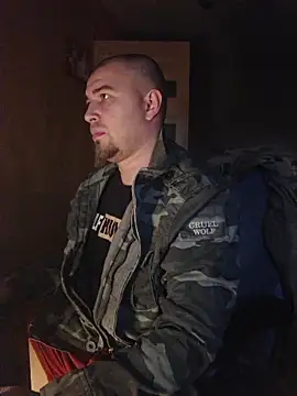 Snapshot of Foxyshaved chatting on October 2025 04:21:01 AM Foxyshaved online show from October 2025 04:21:01 AM