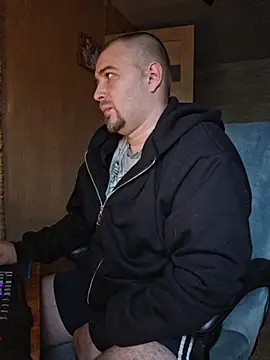 Snapshot of Foxyshaved chatting on October 2025 07:42:02 AM Foxyshaved online show from October 2025 07:42:02 AM