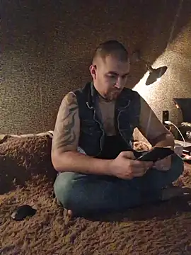 Snapshot of Foxyshaved chatting on October 2025 01:39:02 AM Foxyshaved online show from October 2025 01:39:02 AM