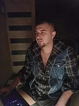 Snapshot of Foxyshaved chatting on October 2025 02:47:02 AM Foxyshaved online show from October 2025 02:47:02 AM