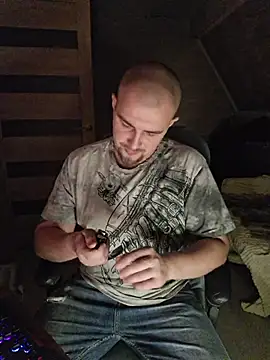 Snapshot of Foxyshaved chatting on November 2025 04:45:02 AM Foxyshaved online show from November 2025 04:45:02 AM