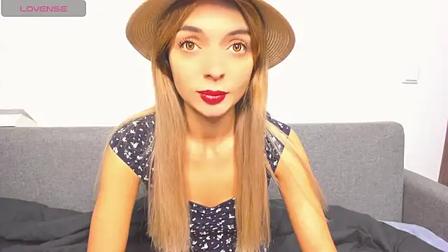 Snapshot of _ellen_meow_ chatting on December 2024 08:18:01 PM ellen meow online show from December 2024 08:18:01 PM