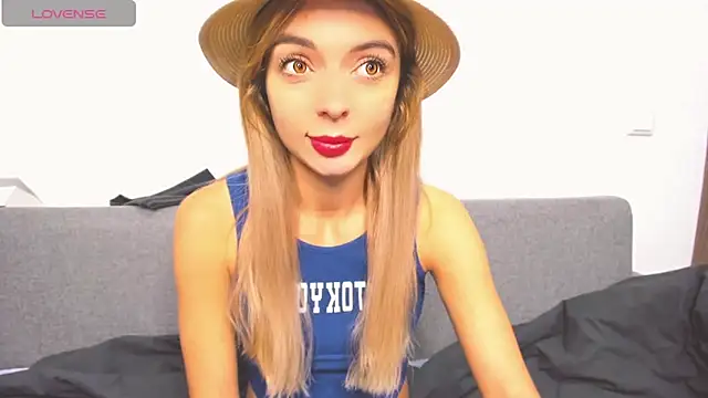 Snapshot of _ellen_meow_ chatting on December 2024 05:48:01 AM ellen meow online show from December 2024 05:48:01 AM