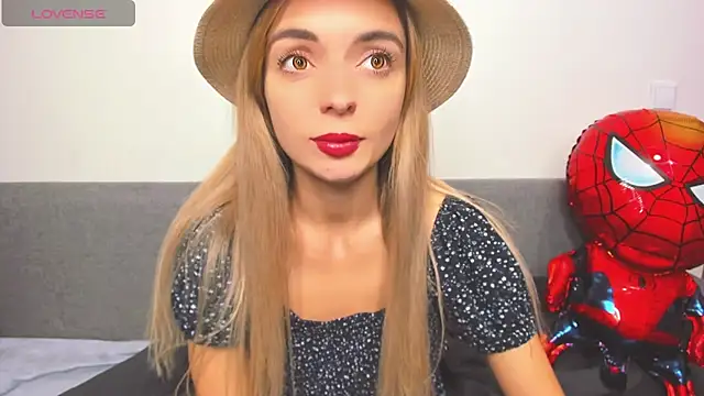 Snapshot of _ellen_meow_ chatting on December 2024 08:15:01 PM ellen meow online show from December 2024 08:15:01 PM