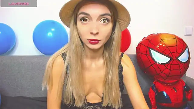Snapshot of _ellen_meow_ chatting on December 2024 05:58:02 PM ellen meow online show from December 2024 05:58:02 PM