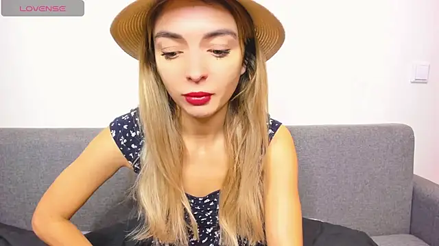 Snapshot of _ellen_meow_ chatting on December 2024 06:40:01 AM ellen meow online show from December 2024 06:40:01 AM