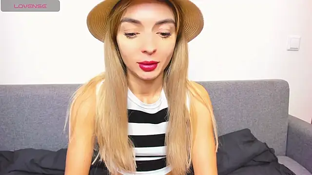 Snapshot of _ellen_meow_ chatting on December 2024 09:45:02 AM ellen meow online show from December 2024 09:45:02 AM