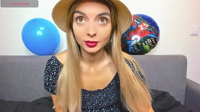 Snapshot of _ellen_meow_ chatting on December 2024 08:36:01 PM ellen meow online show from December 2024 08:36:01 PM