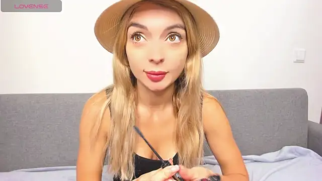 Snapshot of _ellen_meow_ chatting on February 2025 06:51:02 PM ellen meow online show from February 2025 06:51:02 PM