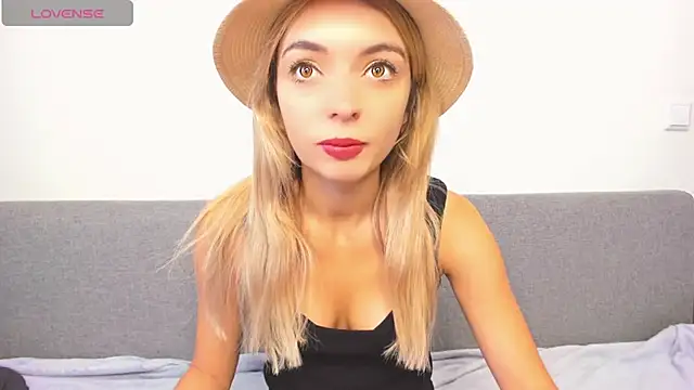 Snapshot of _ellen_meow_ chatting on February 2025 11:27:01 AM ellen meow online show from February 2025 11:27:01 AM