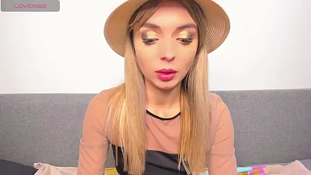 Snapshot of _ellen_meow_ chatting on March 2025 12:00:01 AM ellen meow online show from March 2025 12:00:01 AM