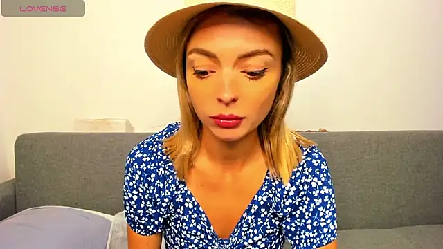 Snapshot of _ellen_meow_ chatting on October 2025 09:23:01 PM ellen meow online show from October 2025 09:23:01 PM