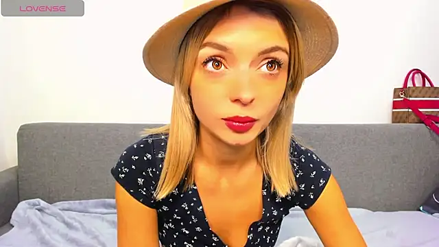 Snapshot of _ellen_meow_ chatting on October 2025 06:30:01 PM ellen meow online show from October 2025 06:30:01 PM