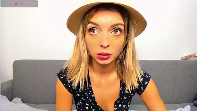 Snapshot of _ellen_meow_ chatting on October 2025 09:39:02 PM ellen meow online show from October 2025 09:39:02 PM