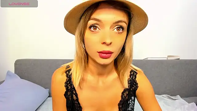 Snapshot of _ellen_meow_ chatting on October 2025 08:54:02 PM ellen meow online show from October 2025 08:54:02 PM