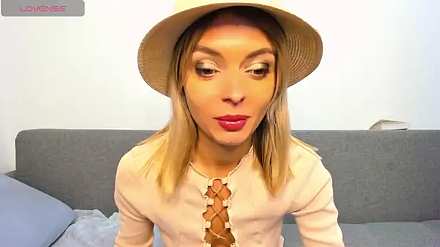 Snapshot of _ellen_meow_ chatting on October 2025 11:39:01 PM ellen meow online show from October 2025 11:39:01 PM