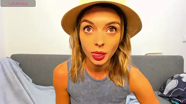 Snapshot of _ellen_meow_ chatting on November 2025 09:37:01 PM ellen meow online show from November 2025 09:37:01 PM