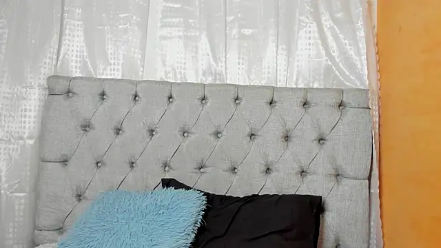 Lilit 93  online show from February 2025 04:50:02 AM