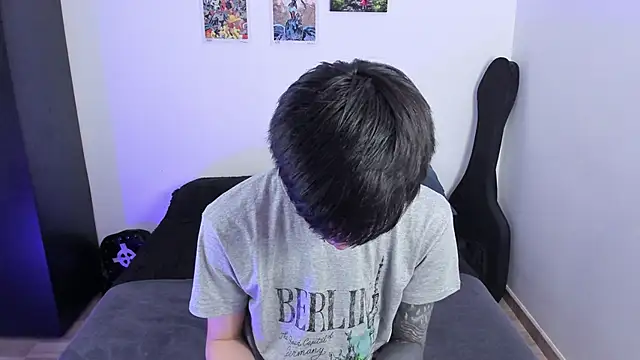 Aventure Twinks online show from October 2025 04:48:02 PM