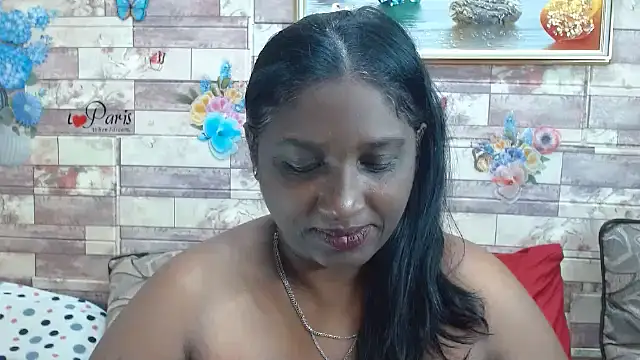 Snapshot of Indian_tracy chatting on October 2025 09:40:01 AM Indian tracy online show from October 2025 09:40:01 AM