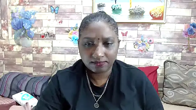 Snapshot of Indian_tracy chatting on October 2025 08:24:02 AM Indian tracy online show from October 2025 08:24:02 AM