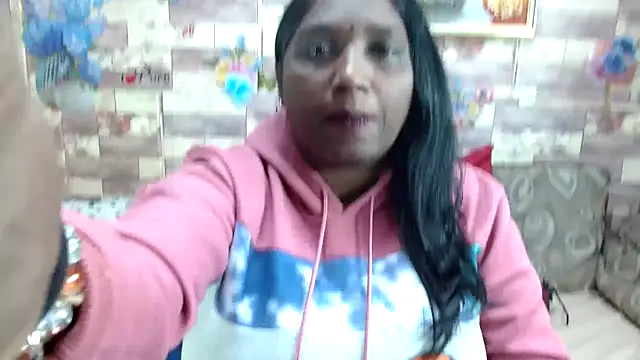 Snapshot of Indian_tracy chatting on October 2025 07:48:01 PM Indian tracy online show from October 2025 07:48:01 PM