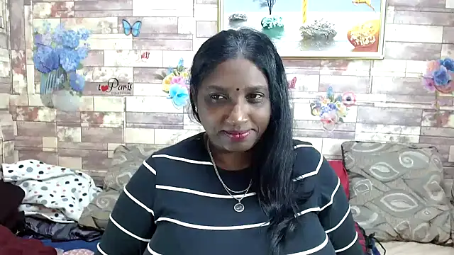 Snapshot of Indian_tracy chatting on November 2025 07:48:02 PM Indian tracy online show from November 2025 07:48:02 PM
