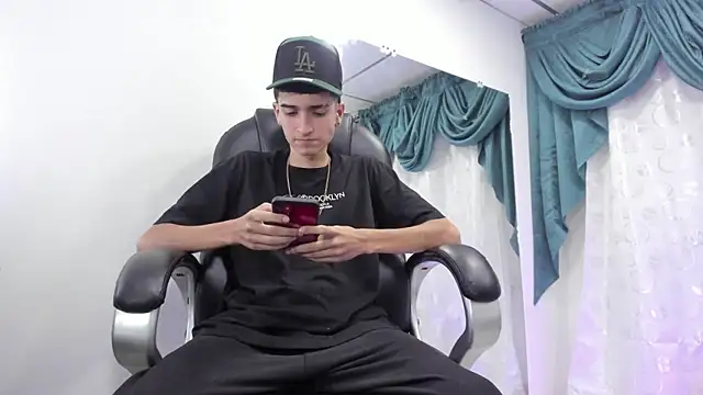 Ethan Booy online show from December 2024 09:49:02 PM