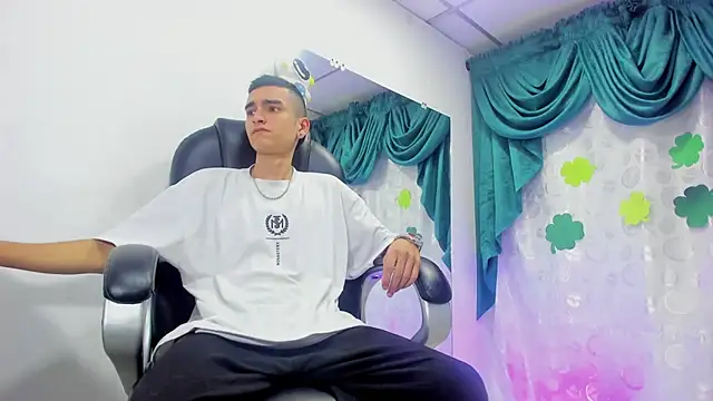 Ethan Booy online show from March 2025 08:54:01 PM