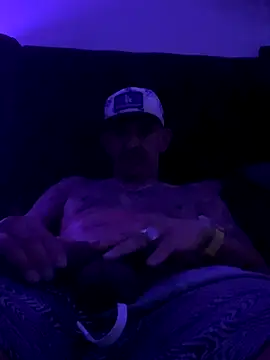 Snapshot of RoodoggXL chatting on November 2025 03:07:01 AM RoodoggXL online show from November 2025 03:07:01 AM