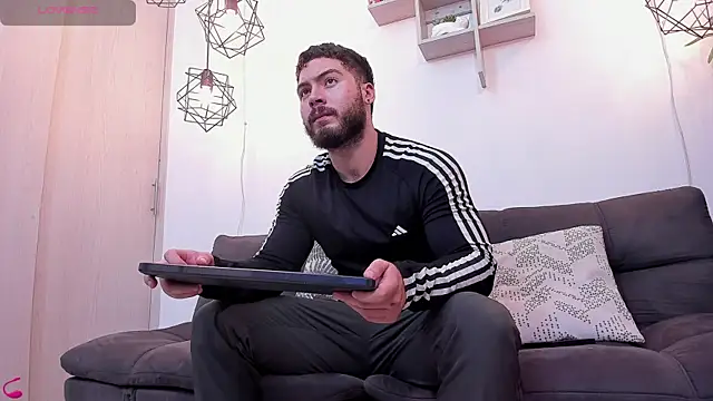 SebastianVilla  online show from January 2025 11:14:01 PM