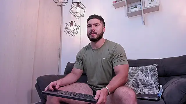 SebastianVilla  online show from February 2025 10:49:02 PM