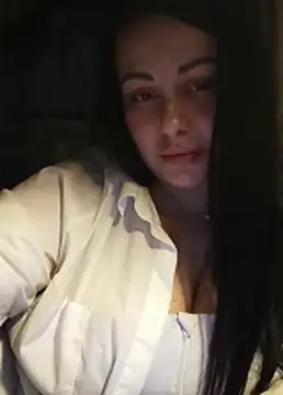 Snapshot of DaisyStreet chatting on March 2025 08:43:02 PM DaisyStreet online show from March 2025 08:43:02 PM