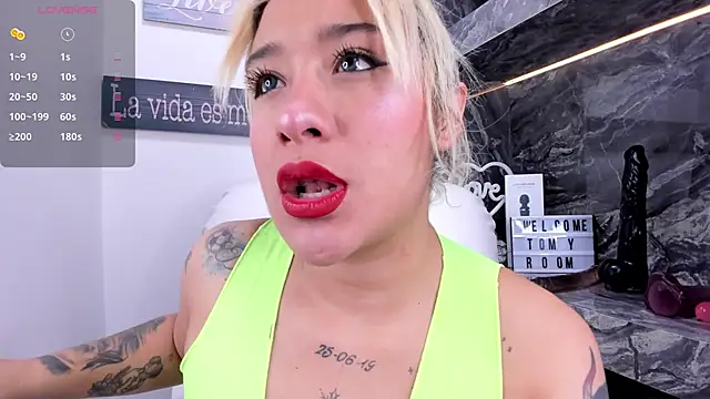 miss danika online show from January 2025 11:10:01 AM