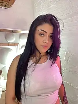 lucianaroy online show from February 2025 12:59:01 AM