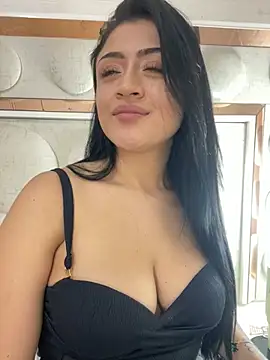 lucianaroy online show from February 2025 02:08:02 AM