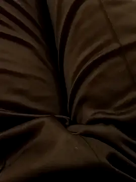 Snapshot of Alonesexyboy1 chatting on December 2024 03:53:01 PM Alonesexyboy1 online show from December 2024 03:53:01 PM