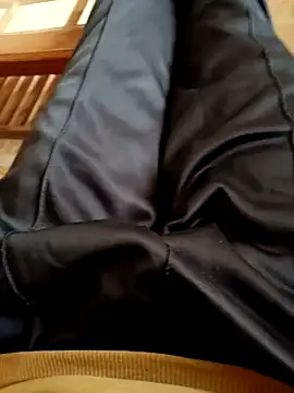 Snapshot of Alonesexyboy1 chatting on February 2025 06:36:01 AM Alonesexyboy1 online show from February 2025 06:36:01 AM