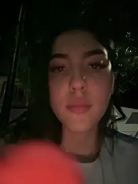 Snapshot of MarianaBenz chatting on January 2025 03:32:02 AM MarianaBenz online show from January 2025 03:32:02 AM