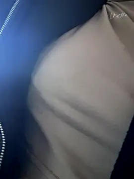 QuitieLia online show from September 2025 09:25:02 AM